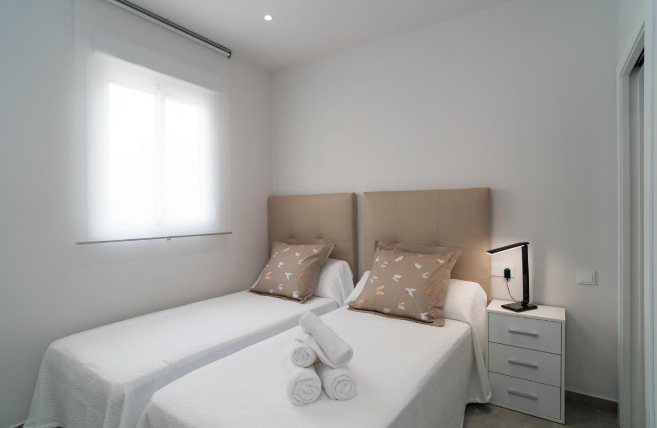 Aac Malaga - Apartamento Con Terraza, Muy Amplio, Totalmente Equipado, Cerca Del Centro Y Nuevo! Экстерьер фото