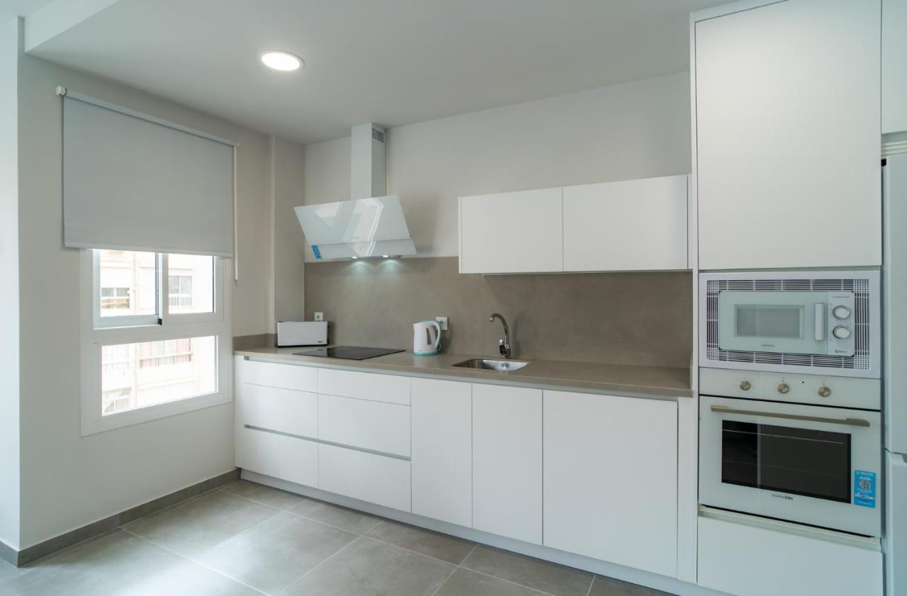 Aac Malaga - Apartamento Con Terraza, Muy Amplio, Totalmente Equipado, Cerca Del Centro Y Nuevo! Экстерьер фото