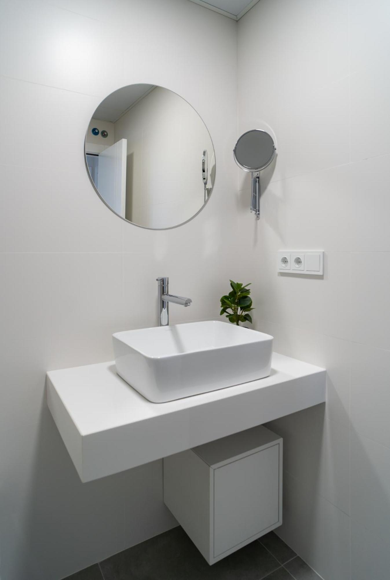 Aac Malaga - Apartamento Con Terraza, Muy Amplio, Totalmente Equipado, Cerca Del Centro Y Nuevo! Номер фото