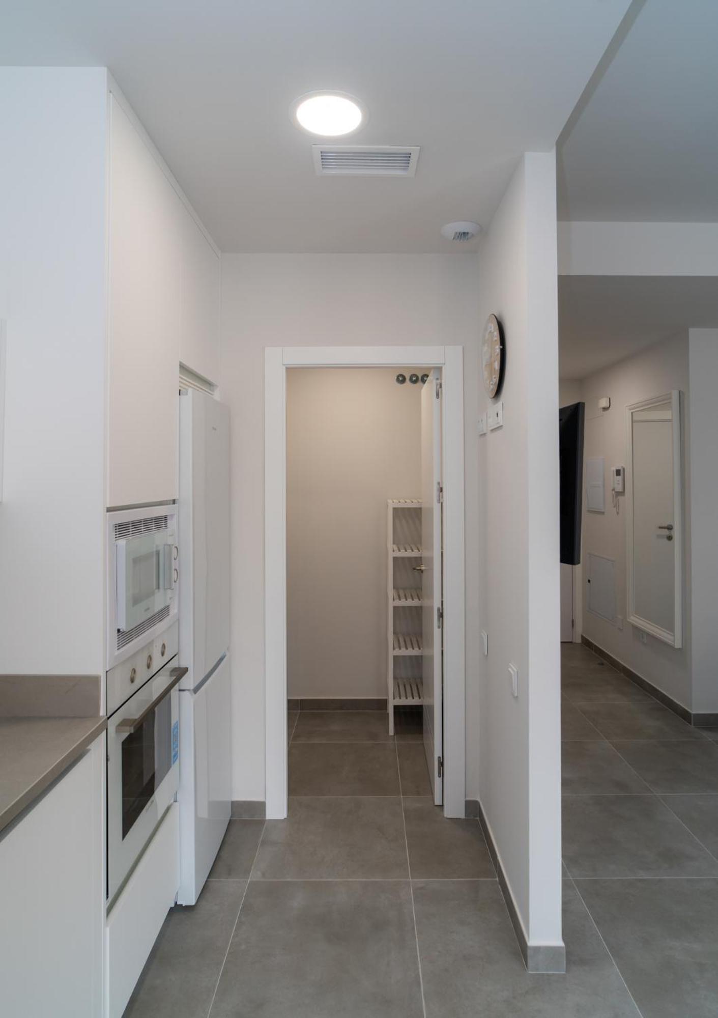 Aac Malaga - Apartamento Con Terraza, Muy Amplio, Totalmente Equipado, Cerca Del Centro Y Nuevo! Номер фото