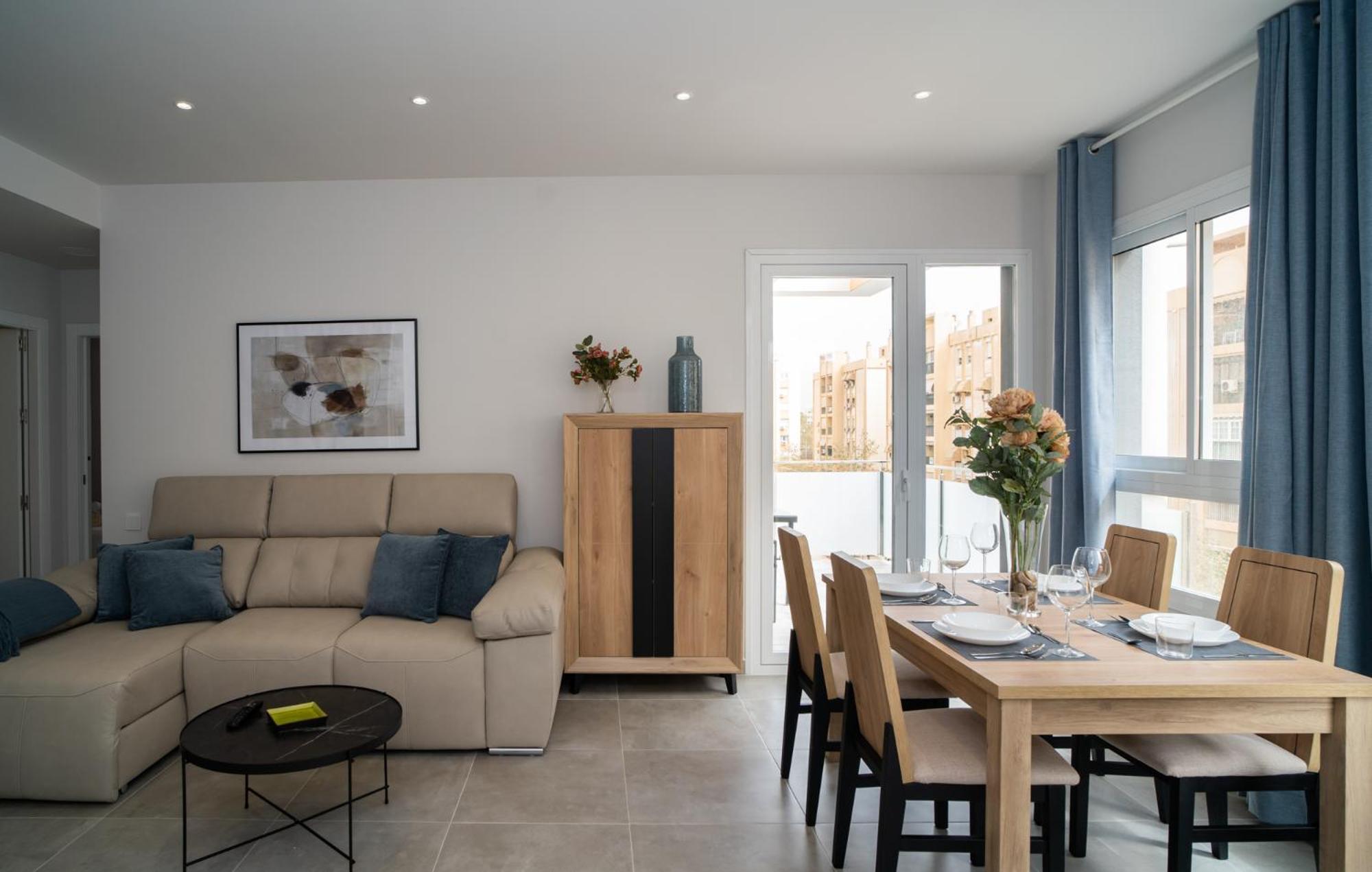 Aac Malaga - Apartamento Con Terraza, Muy Amplio, Totalmente Equipado, Cerca Del Centro Y Nuevo! Номер фото